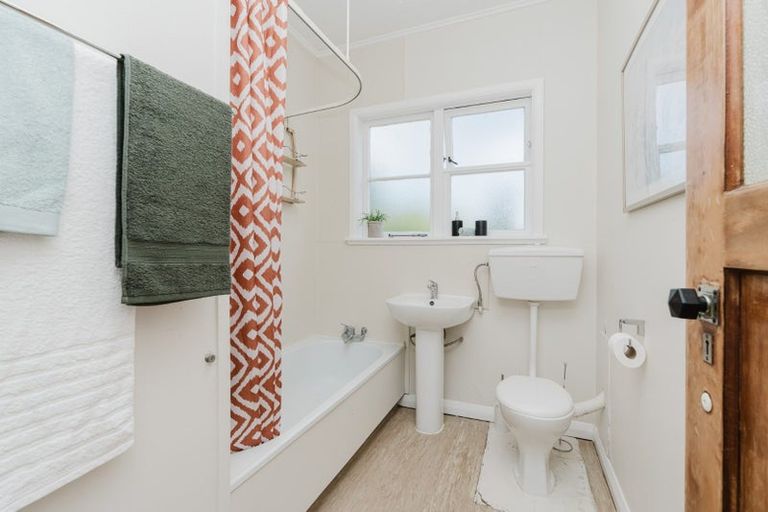 Photo of property in 21 Jellicoe Drive, Hamilton East, Hamilton, 3216