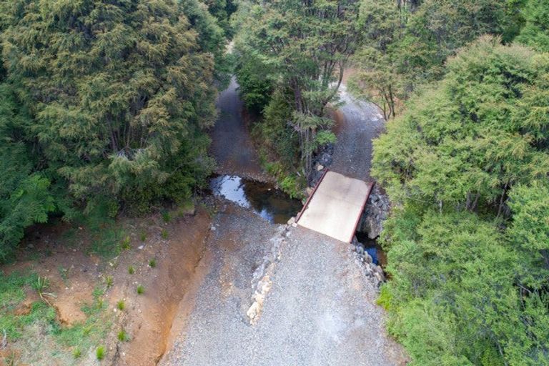 Photo of property in 61 Spikes Way, Whitianga, 3510