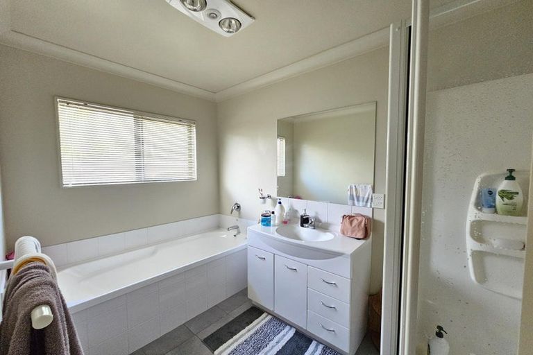 Photo of property in 16 Talbot Grove, Trentham, Upper Hutt, 5018