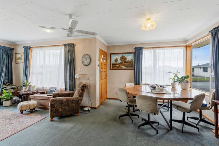 Photo of property in 48 Milton Place, Gore, 9710