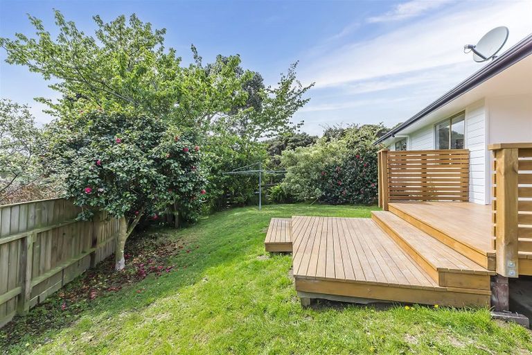 Photo of property in 42a Hicks Close, Whitby, Porirua, 5024