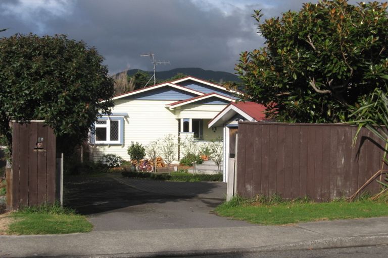Photo of property in 62 Kiwi Road, Raumati Beach, Paraparaumu, 5032