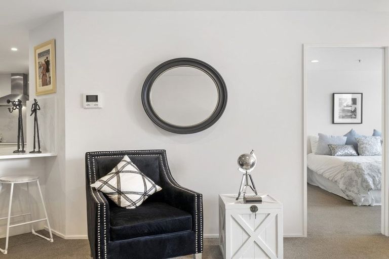 Photo of property in 4i/175 Hurstmere Road, Takapuna, Auckland, 0622