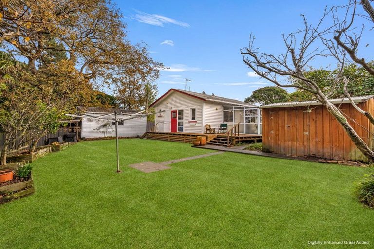 Photo of property in 32 Hutchison Crescent, Durie Hill, Whanganui, 4500