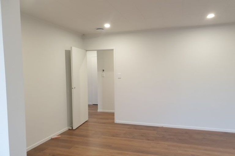 Photo of property in 43 Larne Avenue, Pakuranga Heights, Auckland, 2010