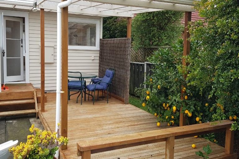 Photo of property in 46 Hallberry Road, Mangere East, Auckland, 2024