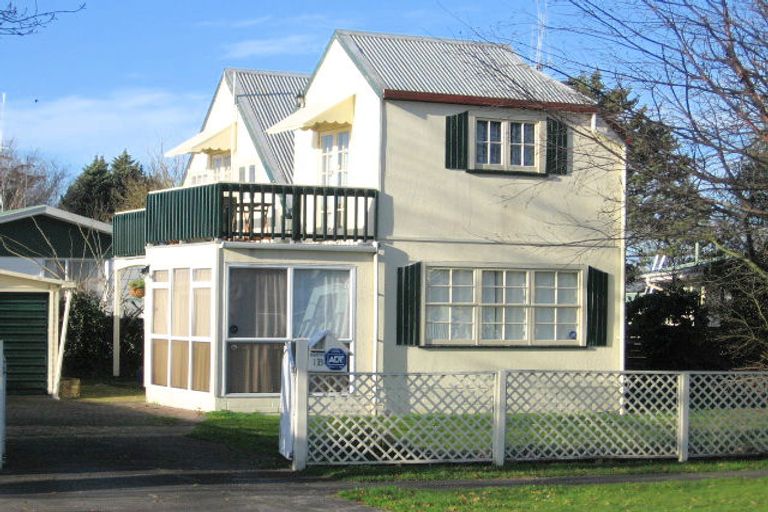 Photo of property in 3 Oak Avenue, Nawton, Hamilton, 3200