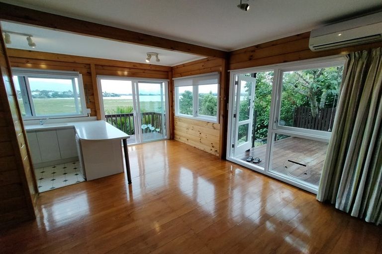 Photo of property in 97 Eversleigh Road, Belmont, Auckland, 0622