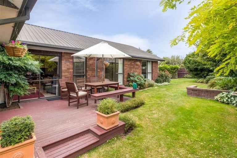 Photo of property in 9 Algie Place, Avonhead, Christchurch, 8042