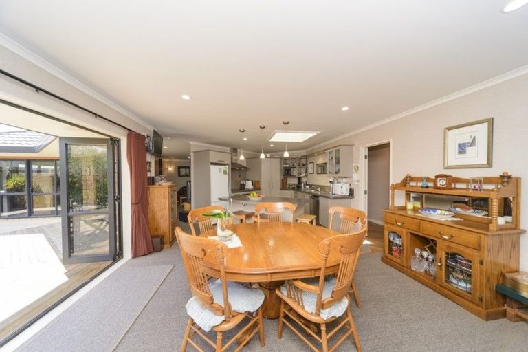 Photo of property in 17 Liberty Grove, Kelvin Grove, Palmerston North, 4414