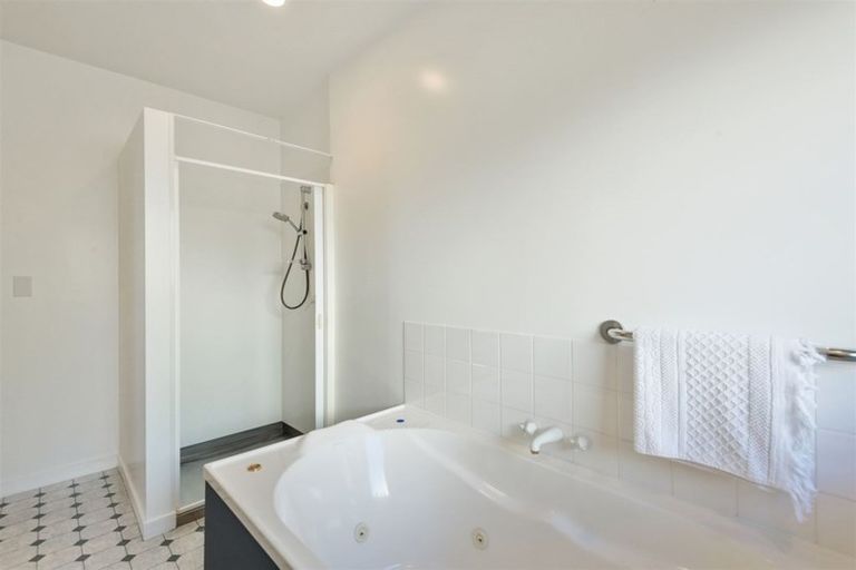 Photo of property in 134b Hackthorne Road, Cashmere, Christchurch, 8022