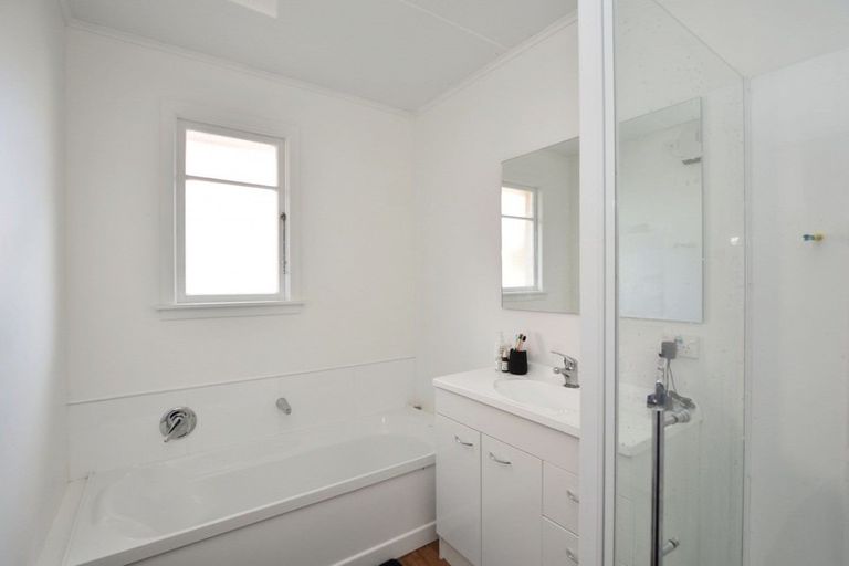 Photo of property in 16 Herriot Street, Richmond, Invercargill, 9810