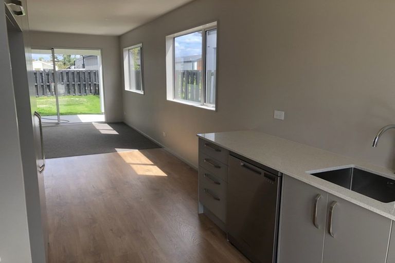 Photo of property in 5 Rahui Street, Strathmore Park, Wellington, 6022