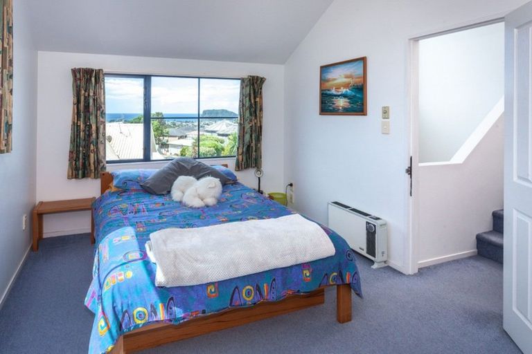 Photo of property in 107 Pacific View Drive, Whangamata, 3620