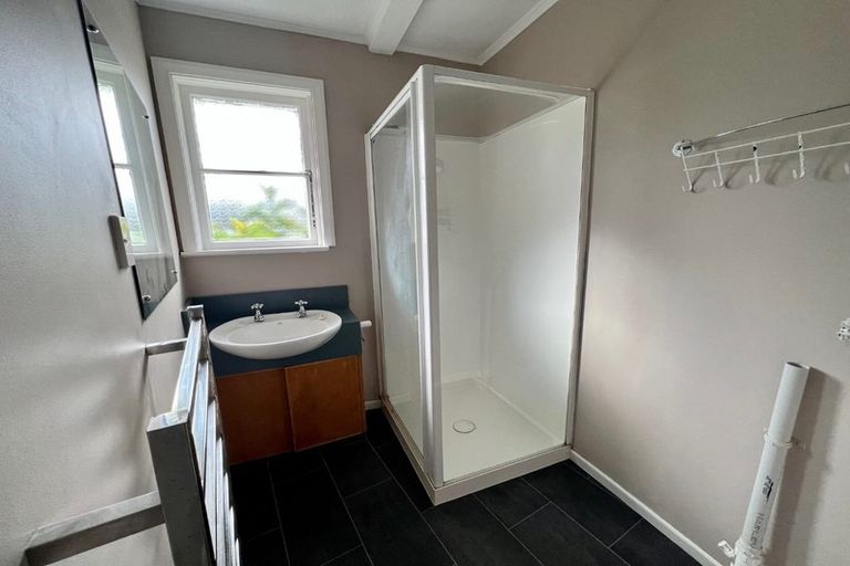 Photo of property in 1a Keys Street, Belmont, Auckland, 0622