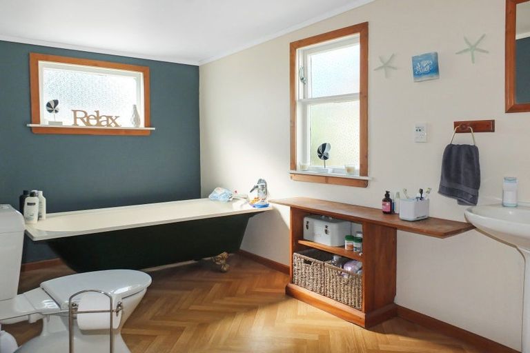 Photo of property in 165 Seabury Avenue, Foxton Beach, Foxton, 4815