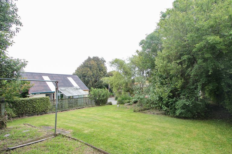 Photo of property in 22 High Street, Kakanui, Oamaru, 9495
