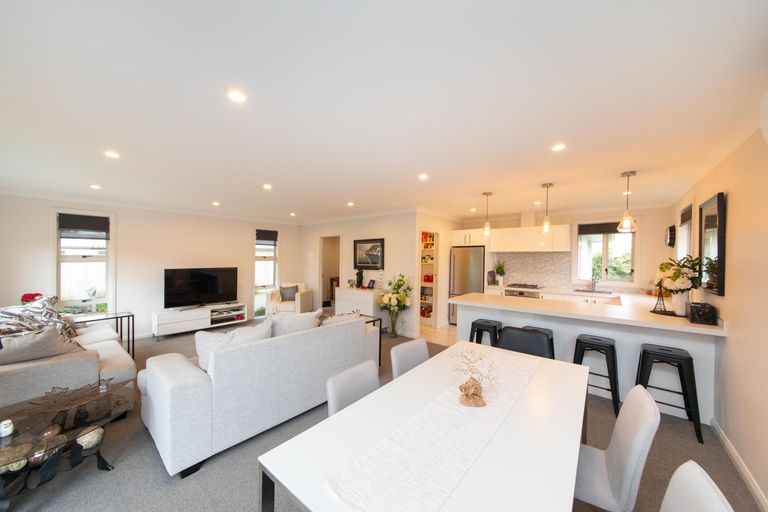 Photo of property in 402a Featherston Street, Palmerston North, 4414