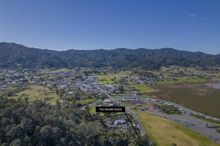 Photo of property in 750 Wharf Road, Coromandel, 3506