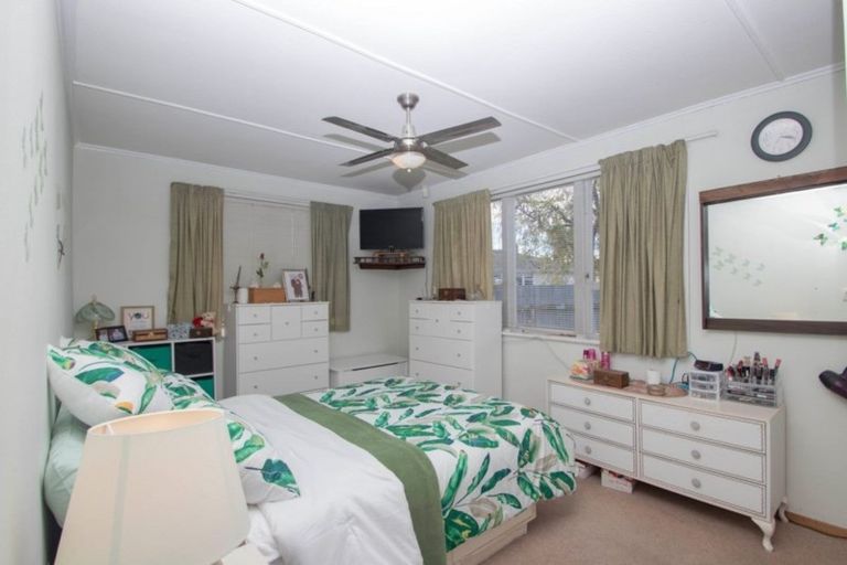Photo of property in 5 Mclaren Crescent, Onekawa, Napier, 4110