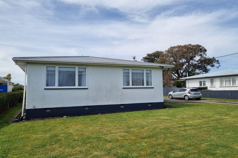 Photo of property in 132 Pembroke Street, Carterton, 5713