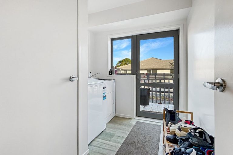 Photo of property in 233a Point Wells Road, Point Wells, 0986