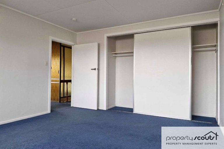 Photo of property in 16 Carlton Terrace, Westown, New Plymouth, 4310