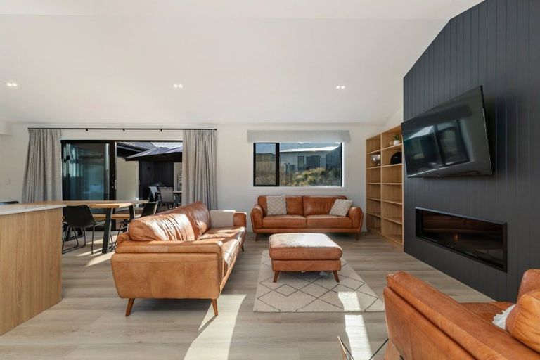 Photo of property in 14 Arion Court, Mount Pisa, Cromwell, 9383