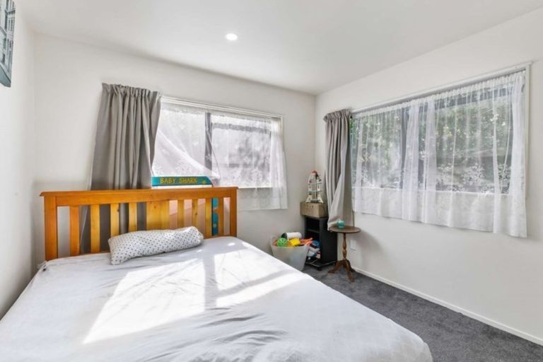 Photo of property in 39a Evelyn Road, Cockle Bay, Auckland, 2014