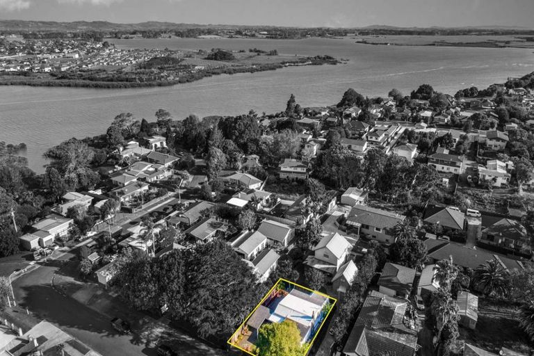 Photo of property in 1/25 Blanes Road, Weymouth, Auckland, 2103