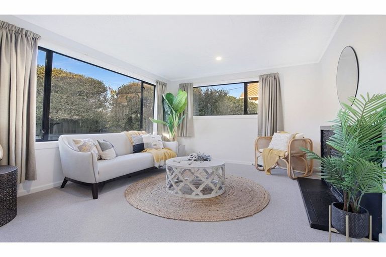 Photo of property in 6 Jennings Place, Rangiora, 7400