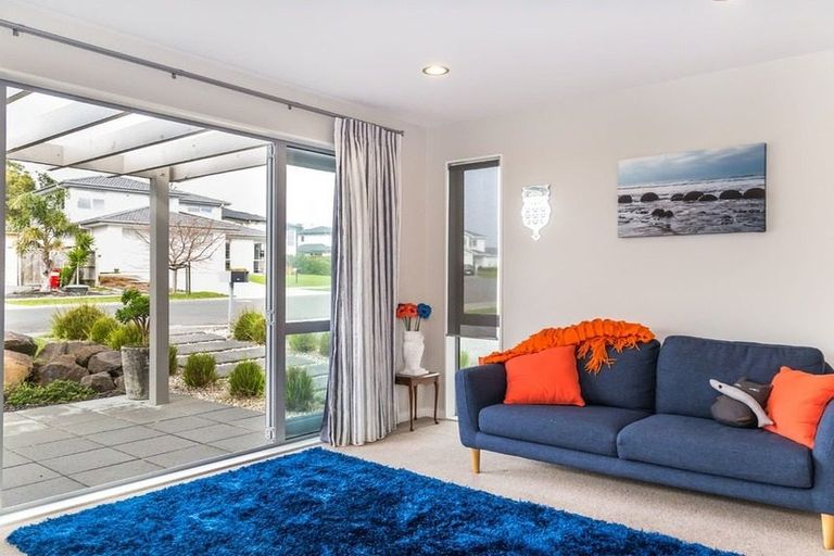 Photo of property in 10 Vera Court, Silverdale, 0932