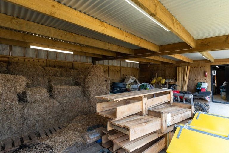 Photo of property in 50 Coulters Line, Kiwitea, Feilding, 4777