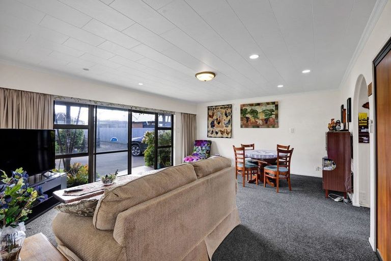 Photo of property in 24a Albion Street, Hawera, 4610