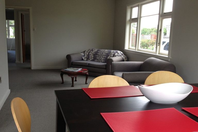 Photo of property in 212 Avonhead Road, Avonhead, Christchurch, 8042