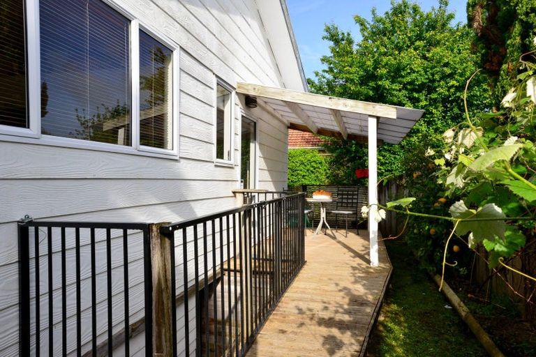 Photo of property in 92 Rimu Street, Maeroa, Hamilton, 3200