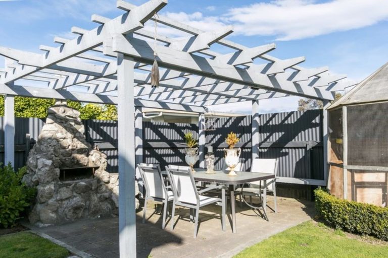 Photo of property in 24 Balliol Avenue, Pirimai, Napier, 4112