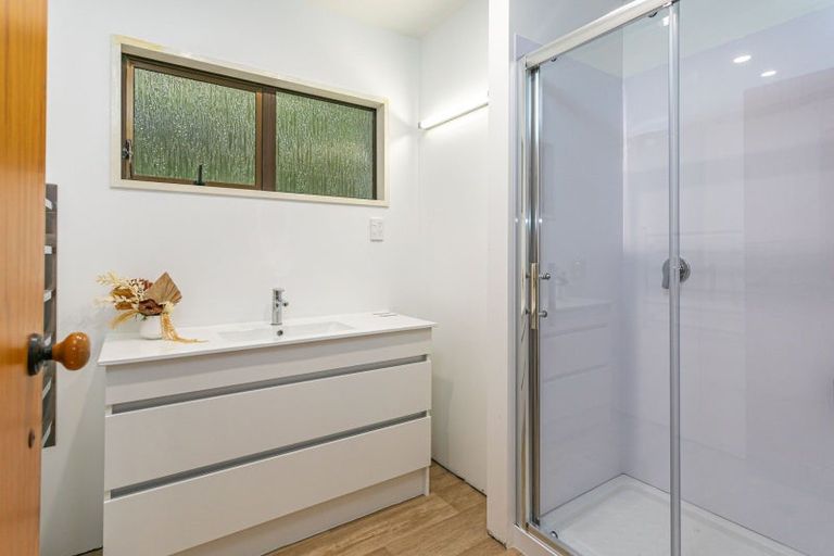 Photo of property in 195 Paku Drive, Tairua, 3508