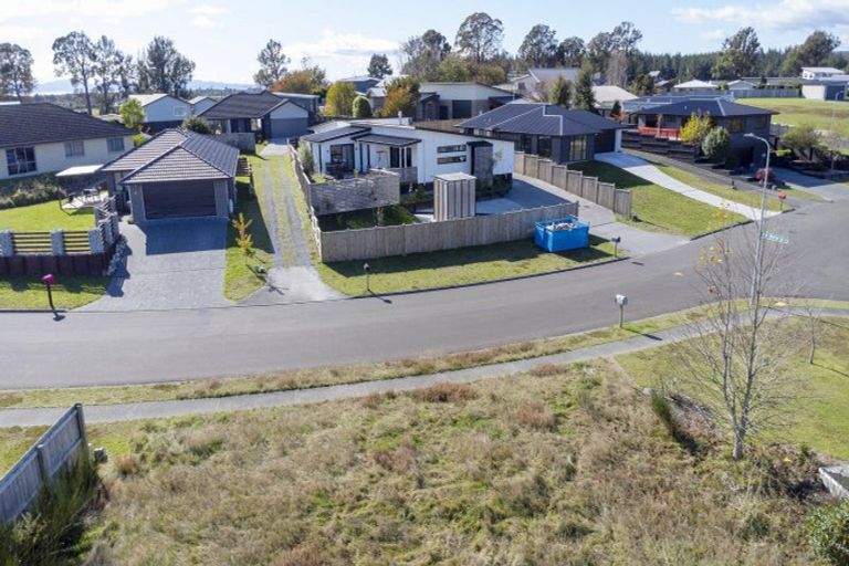 Photo of property in 26 John Norrie Place, Motuoapa, 3382