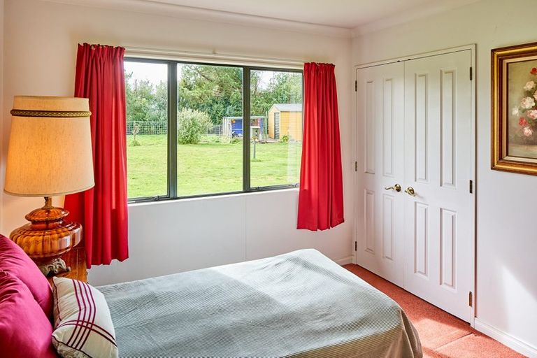 Photo of property in 12 Te Horo Beach Road, Te Horo, Otaki, 5581