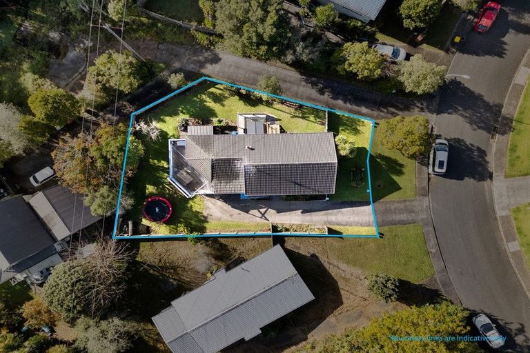 Photo of property in 10 Randal Place, Bayview, Auckland, 0629