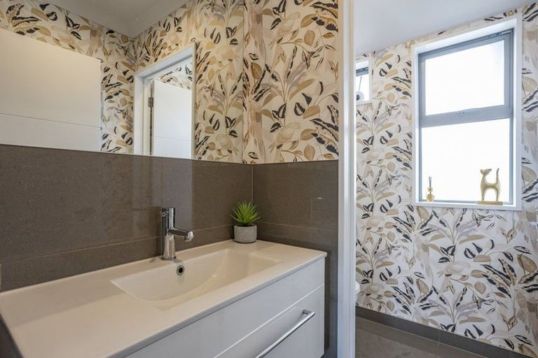 Photo of property in 15 Belgrave Drive, Rangiora, 7400