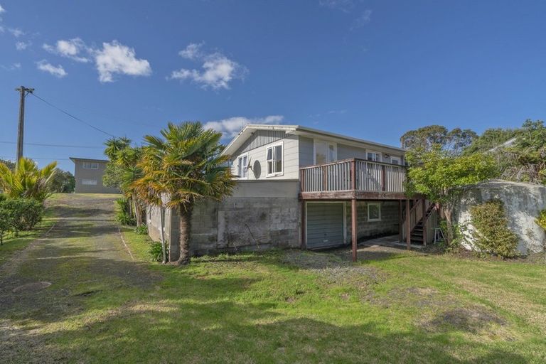 Photo of property in 4 Riverview Road, Cooks Beach, Whitianga, 3591