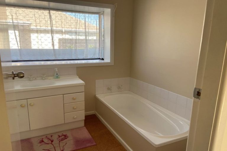 Photo of property in 24 Midhurst Street, Bishopdale, Christchurch, 8053