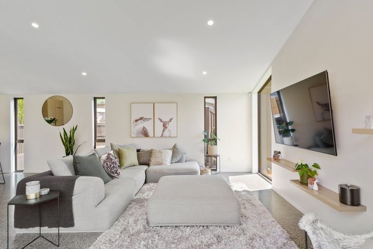 Photo of property in 98 Osborne Street, Waltham, Christchurch, 8011