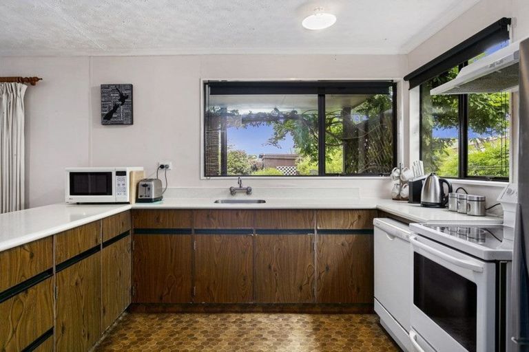 Photo of property in 104 Hyde Avenue, Richmond Heights, Taupo, 3330