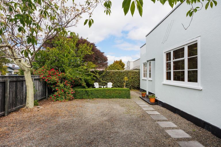 Photo of property in 25 Rongopai Street, Palmerston North, 4414