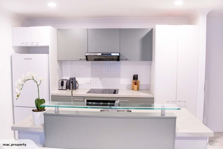 Photo of property in 1l/160 Symonds Street, Eden Terrace, Auckland, 1010