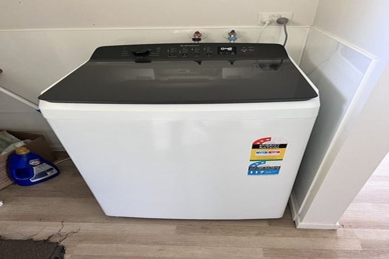 Photo of property in 7 Tensing Place, Sockburn, Christchurch, 8042