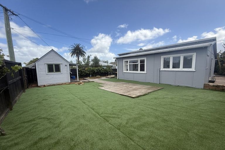 Photo of property in 1/32 Waterview Road East, Papakura, 2112